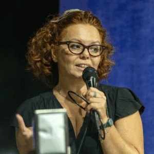 Stefania Divertito